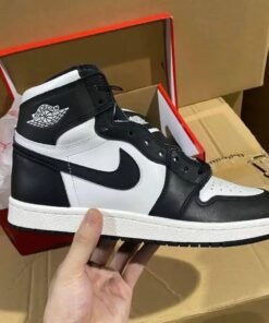 Wholesale Nike Shoes Pallets​