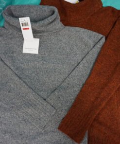 175pc Womens BeachLunchLounge Sweaters OVERSTOCKS #26000T-LC (E-2-4)