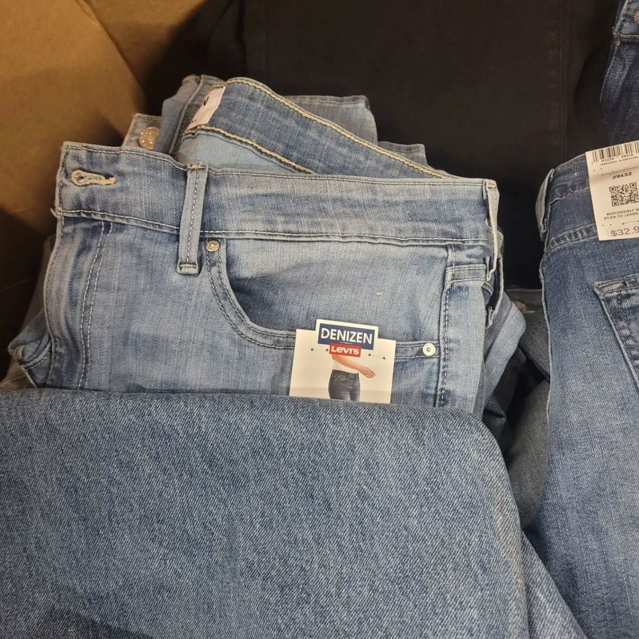 Assorted Men And Women Clothing Pallets