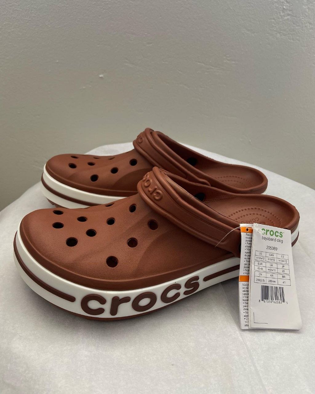 Crocs Near Me
