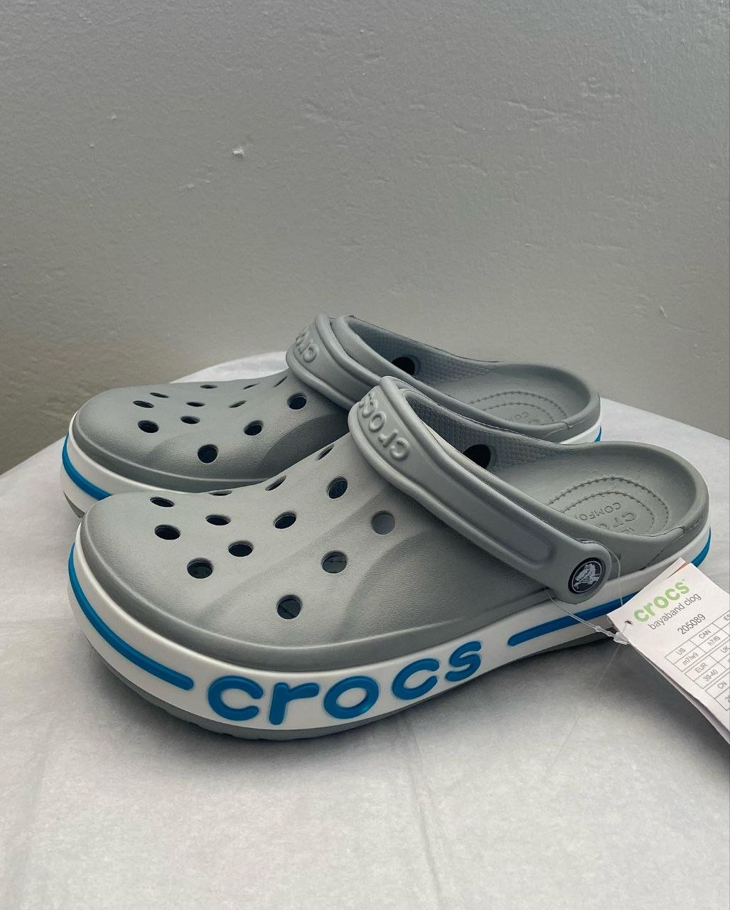 Crocs Near Me