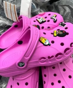 Crocs pallets
